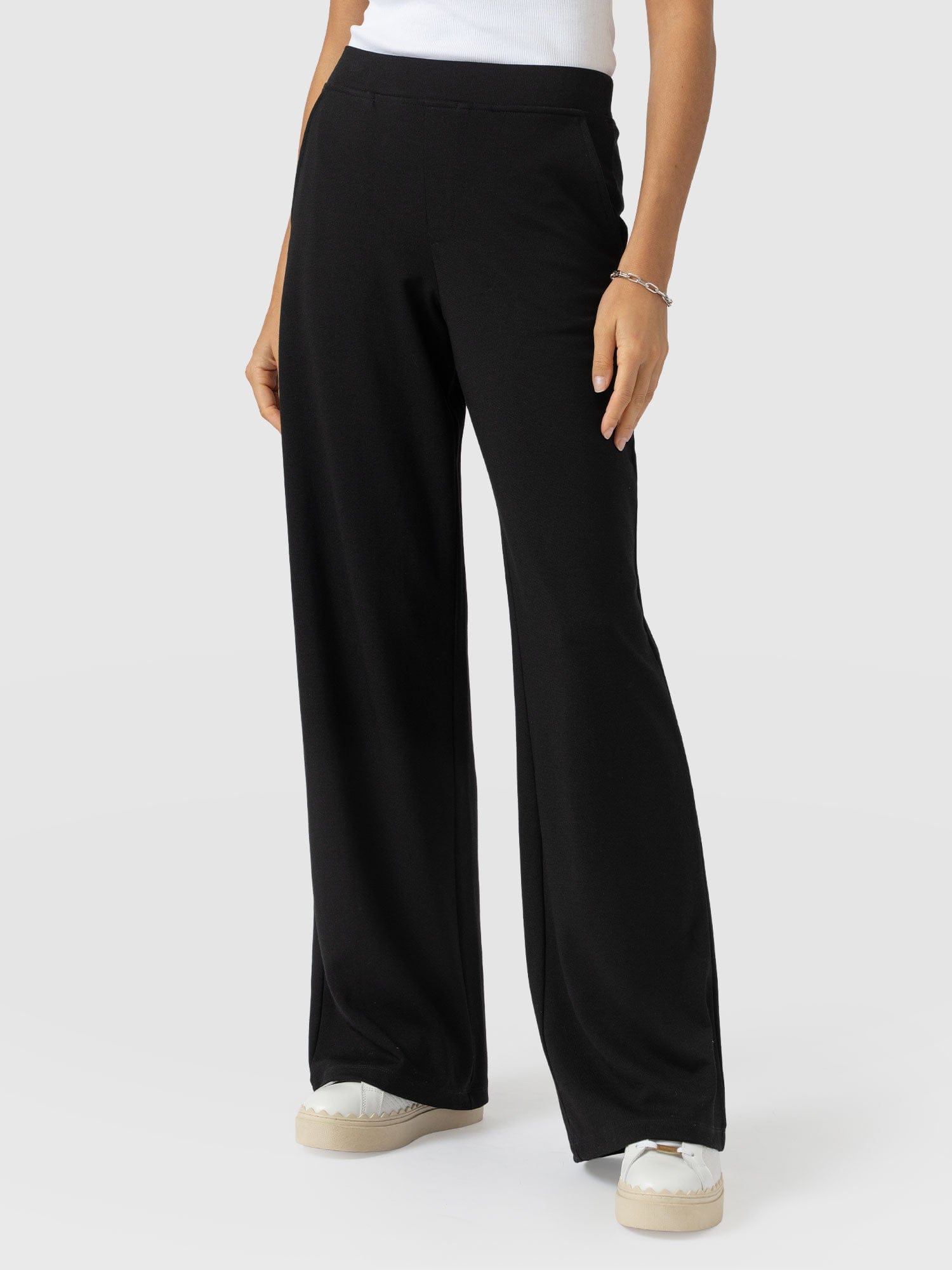Victory Straight Leg Pant - Black - Women's Trousers | Saint + Sofia® EU