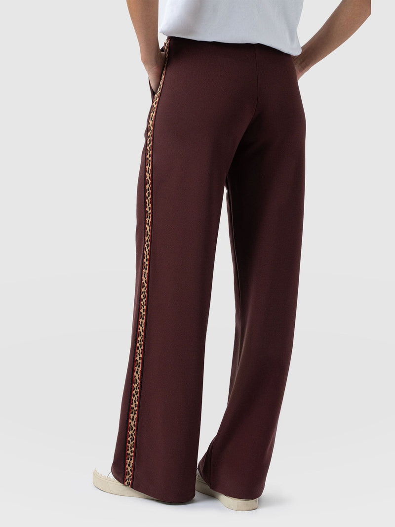 Victory Straight Leg Pant - Maroon - Leopard - Women's Trousers | Saint + Sofia® EU