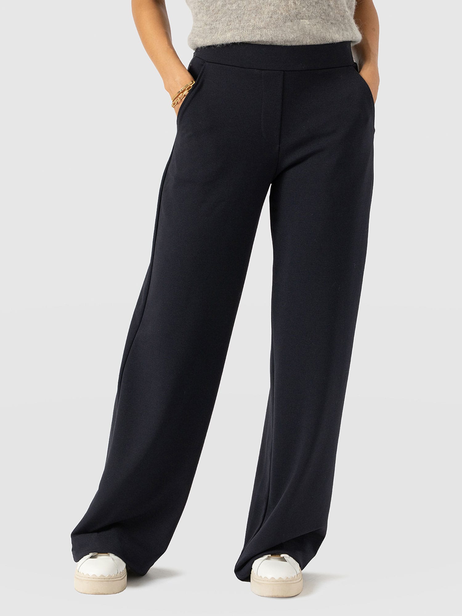 Victory Straight Leg Pant - Navy - Women's Trousers | Saint + Sofia® EU