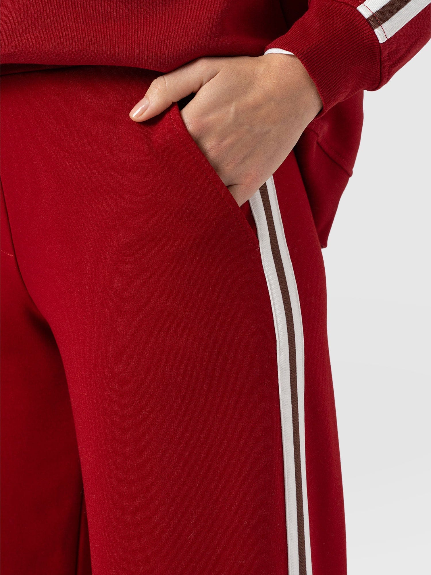 Victory Straight Leg Pant - Red - Brown Stripe - Women's Trousers | Saint + Sofia® EU