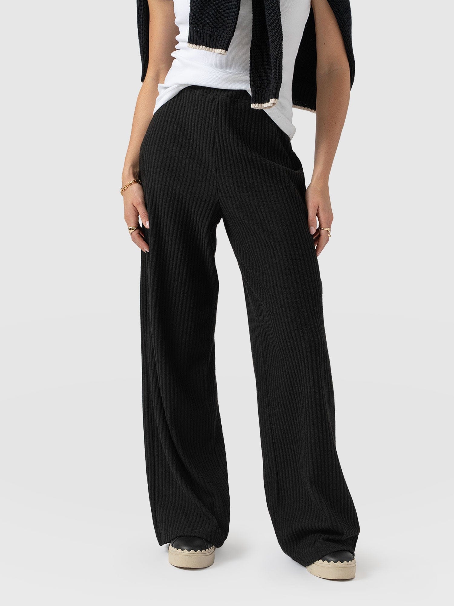 Victory Wide Leg Pant - Black Rib - Women's Trousers | Saint + Sofia® EU
