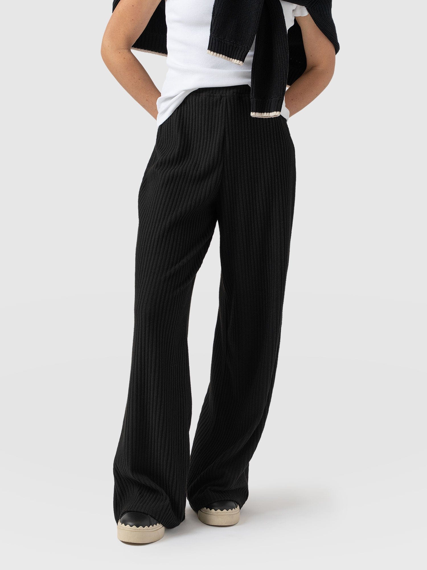Victory Wide Leg Pant - Black Rib - Women's Trousers | Saint + Sofia® EU