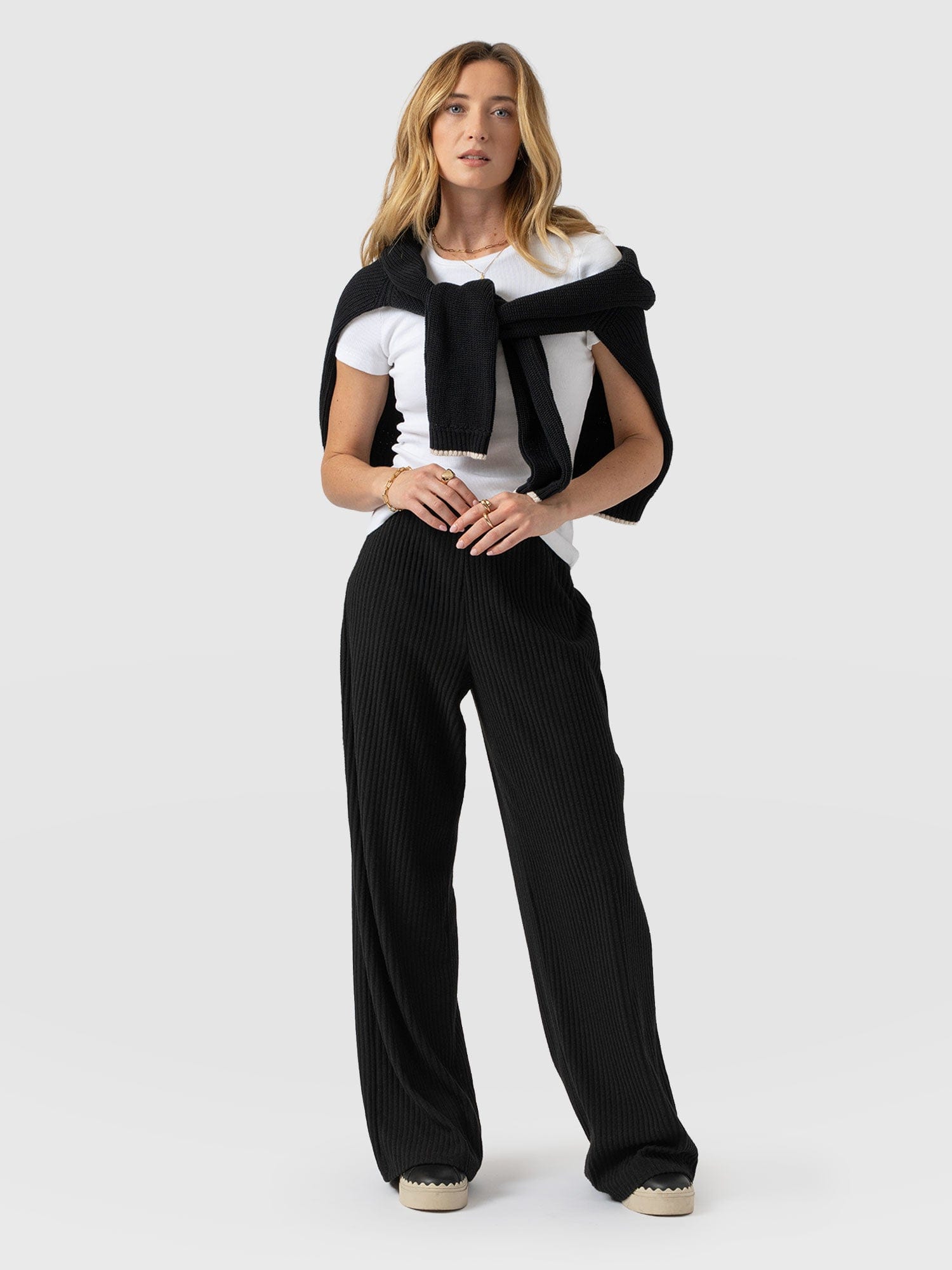 Victory Wide Leg Pant - Black Rib - Women's Trousers | Saint + Sofia® EU