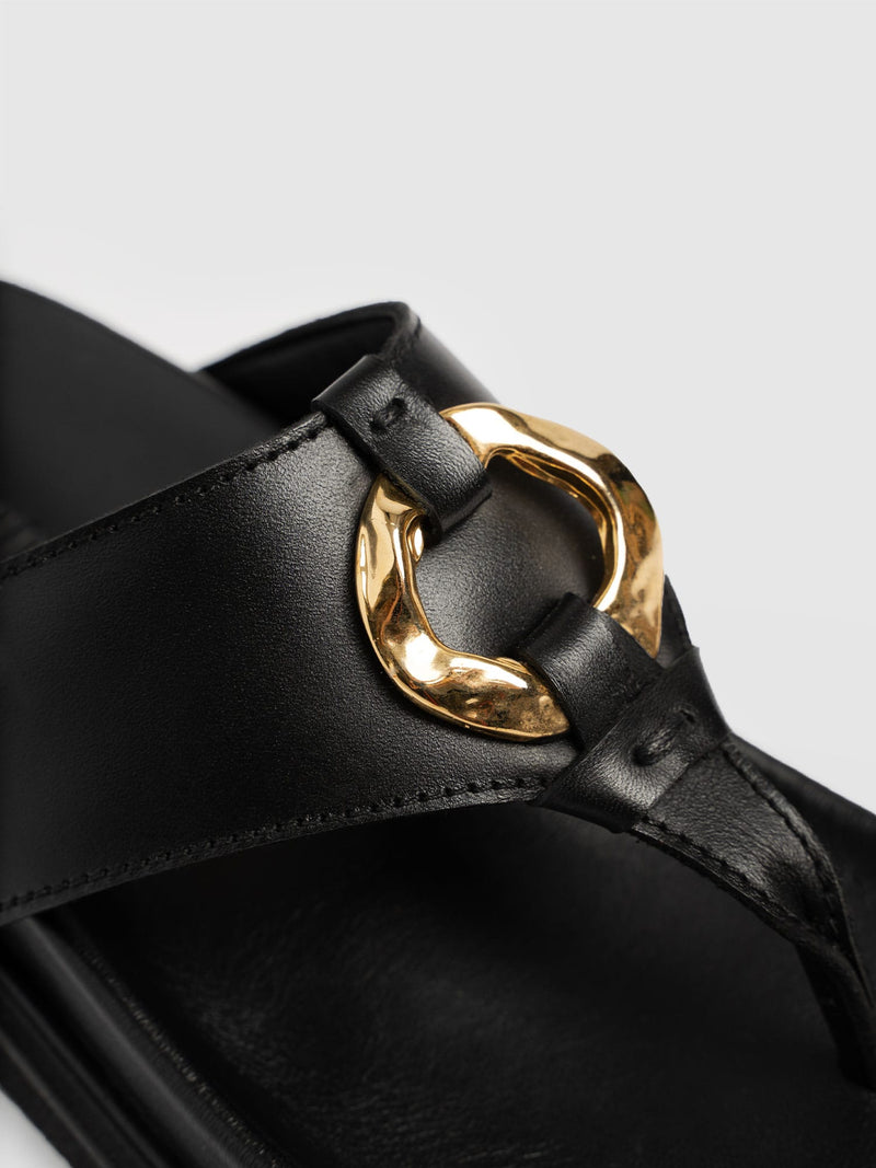 Vivienne Slides - Black - Women's Shoes | Saint + Sofia® EU