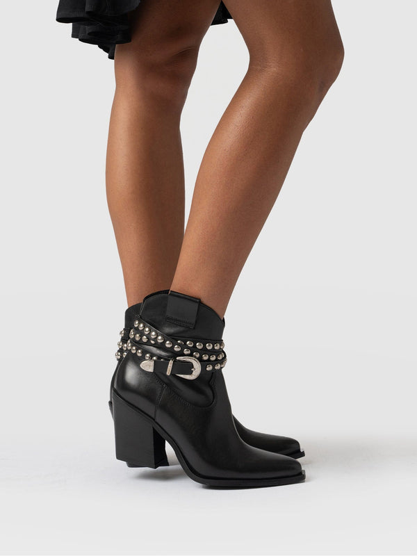 Western Studded Boot Black - Women's Leather Boots | Saint + Sofia® EU