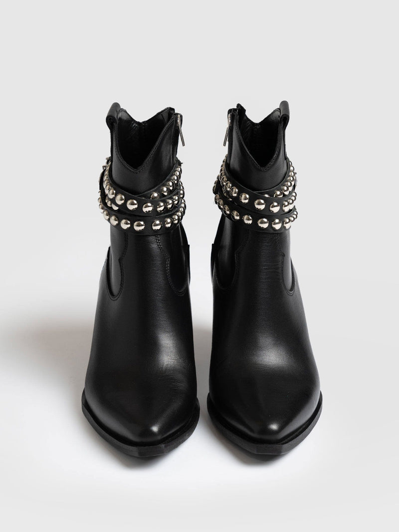 Western Studded Boot Black - Women's Leather Boots | Saint + Sofia® EU