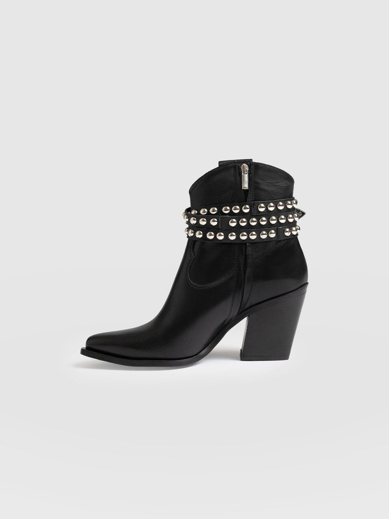 Western Studded Boot Black - Women's Leather Boots | Saint + Sofia® EU