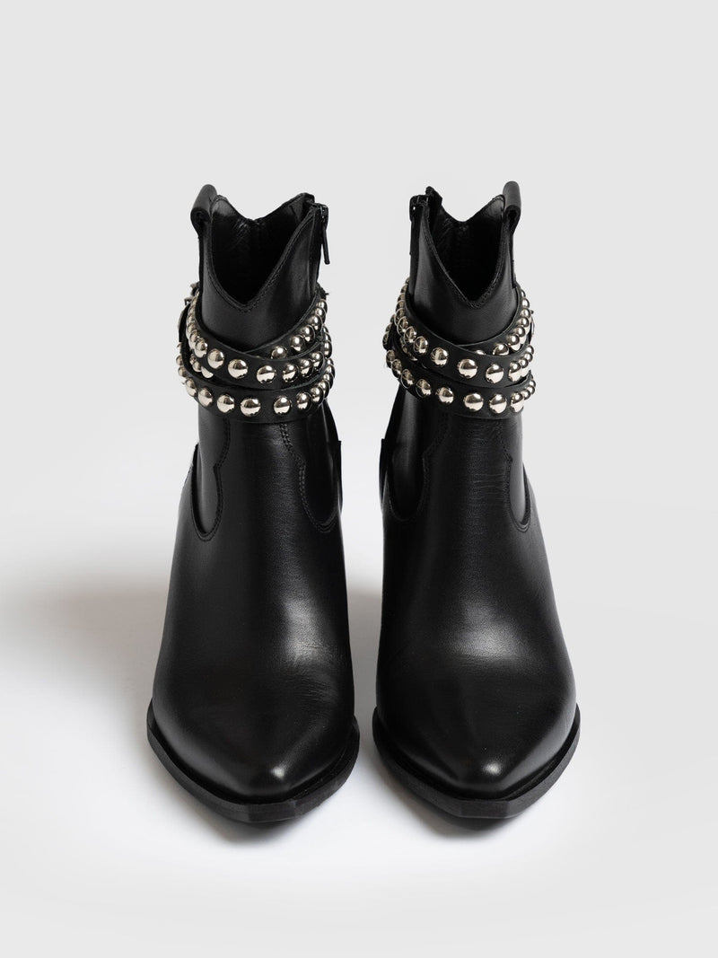 Western Studded Boot Black - Women's Leather Boots | Saint + Sofia® EU