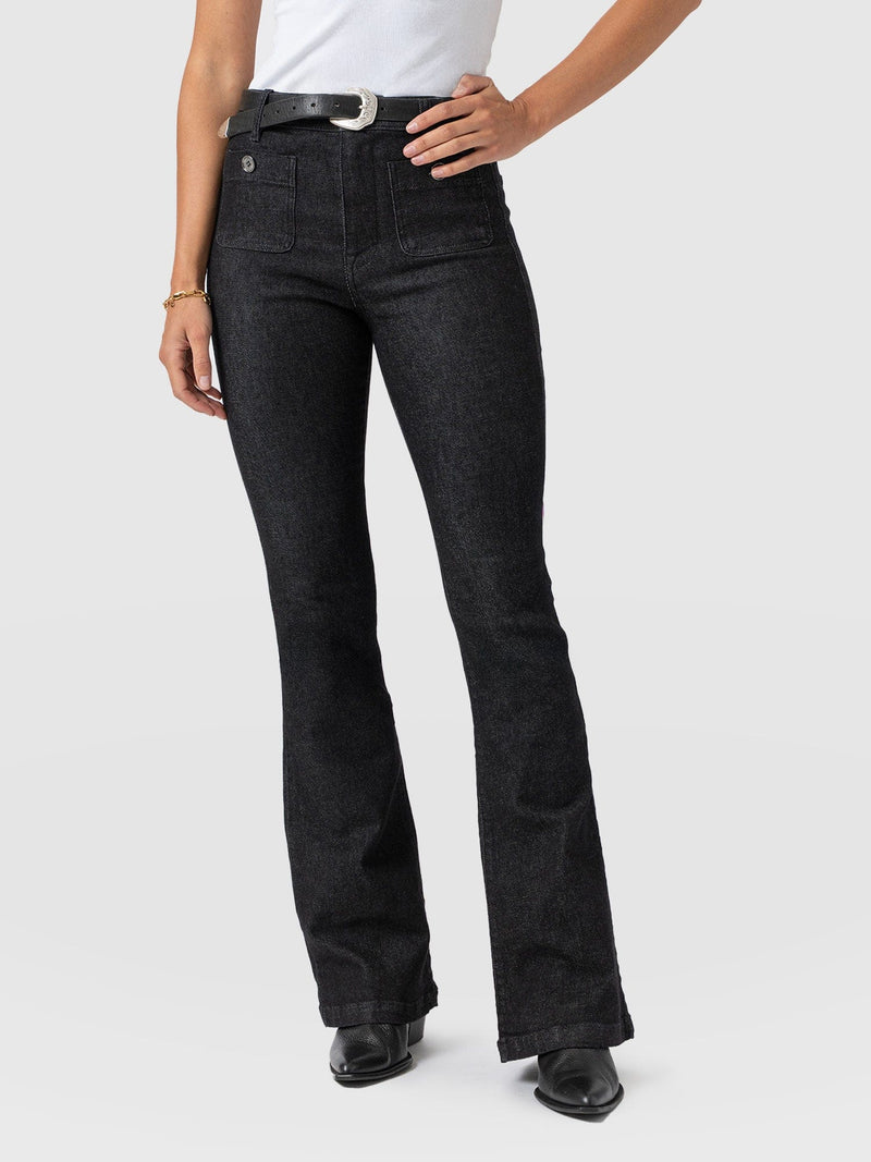 Wide Leg Flare Stretch Jeans Black Wash - Women's Jeans | Saint + Sofia® EU
