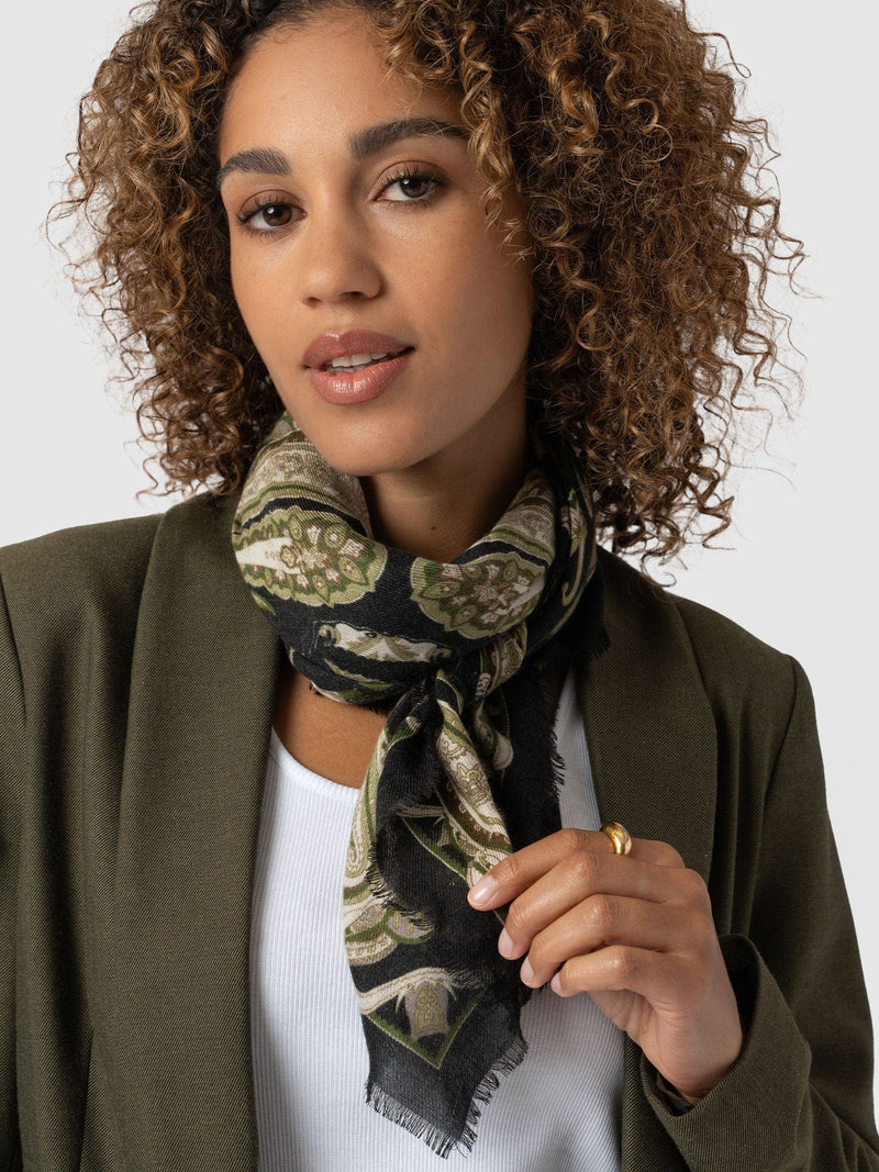 Wren Paisley Scarf Black/Green - Women's Scarves | Saint + Sofia® EU