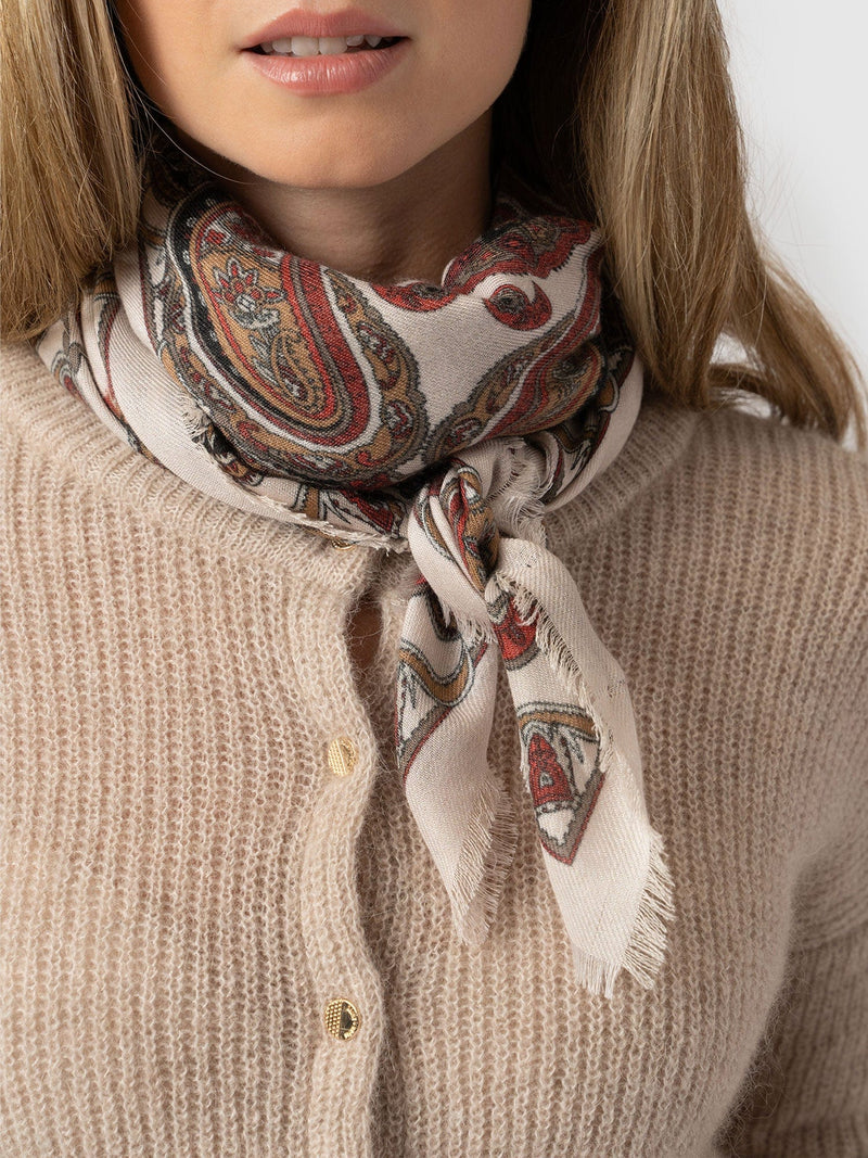 Wren Paisley Scarf Cream/Burgundy - Women's Scarves | Saint + Sofia® EU