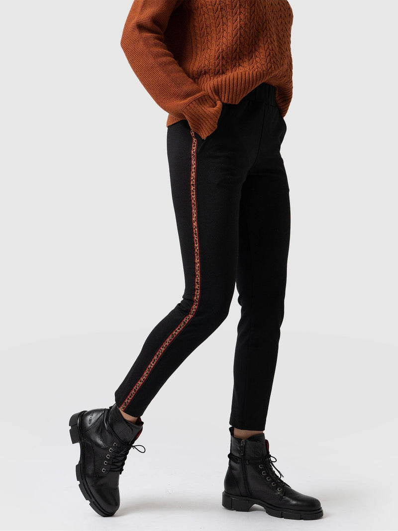 Finsbury Pant Black Leopard - Women's Trousers | Saint + Sofia® EU