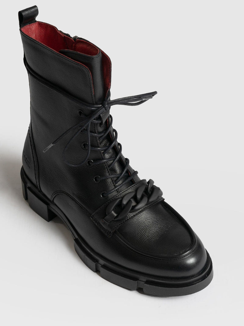 Jagger Chain Boot Black - Women's Leather Boots | Saint + Sofia® EU
