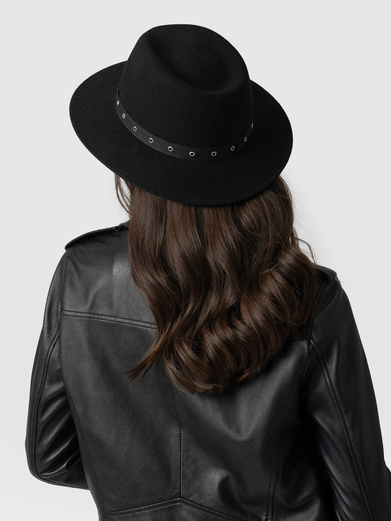 Ramona Studded Hat Black - Women's Hats | Saint + Sofia® EU