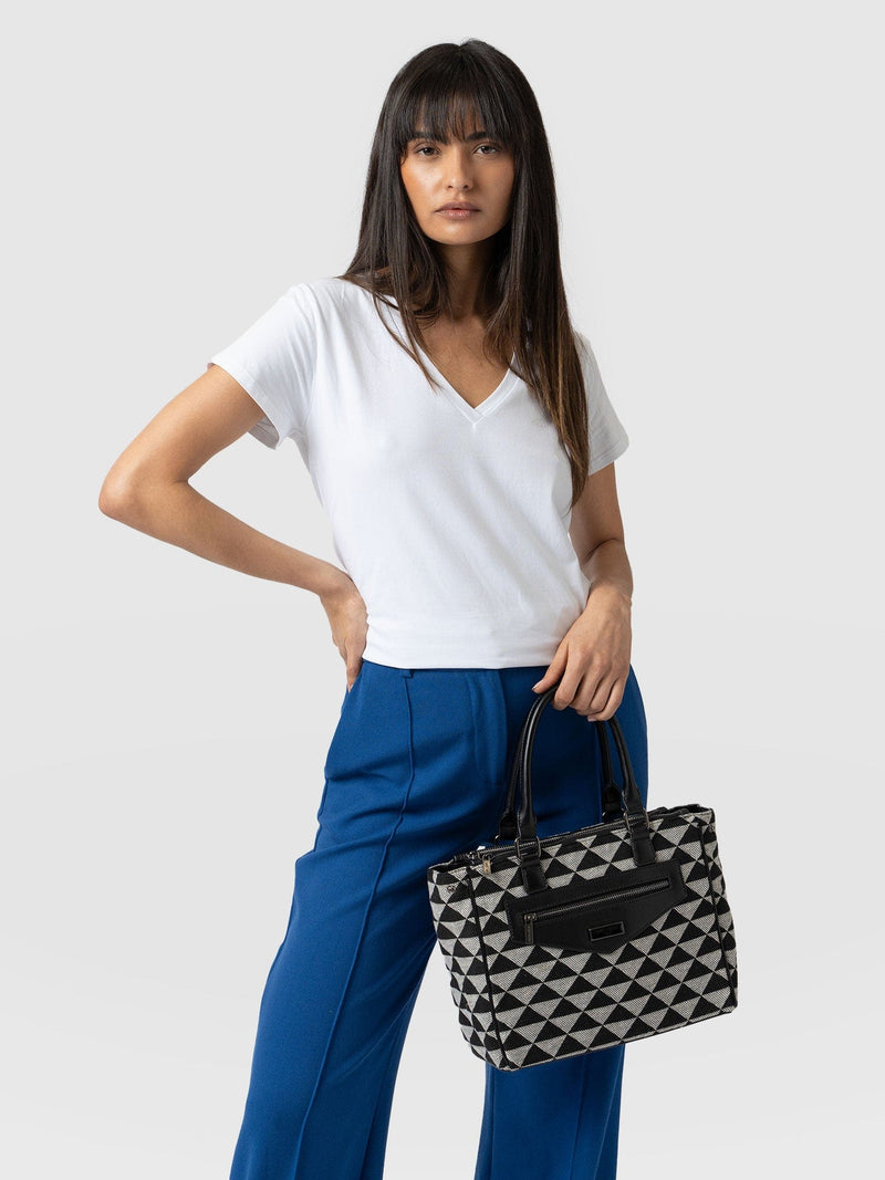 Regent Top Handle Handbag Cream/Black Pyramid - Women's Bags | Saint + Sofia® EU