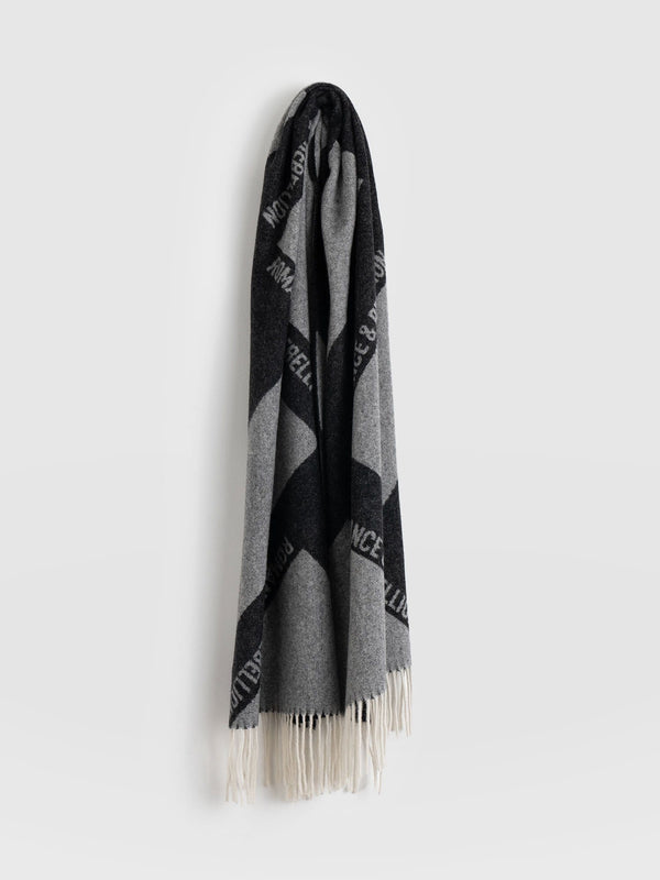 Romance & Rebellion Scarf Black & White Jacqaurd - Women's Scarves | Saint + Sofia® EU