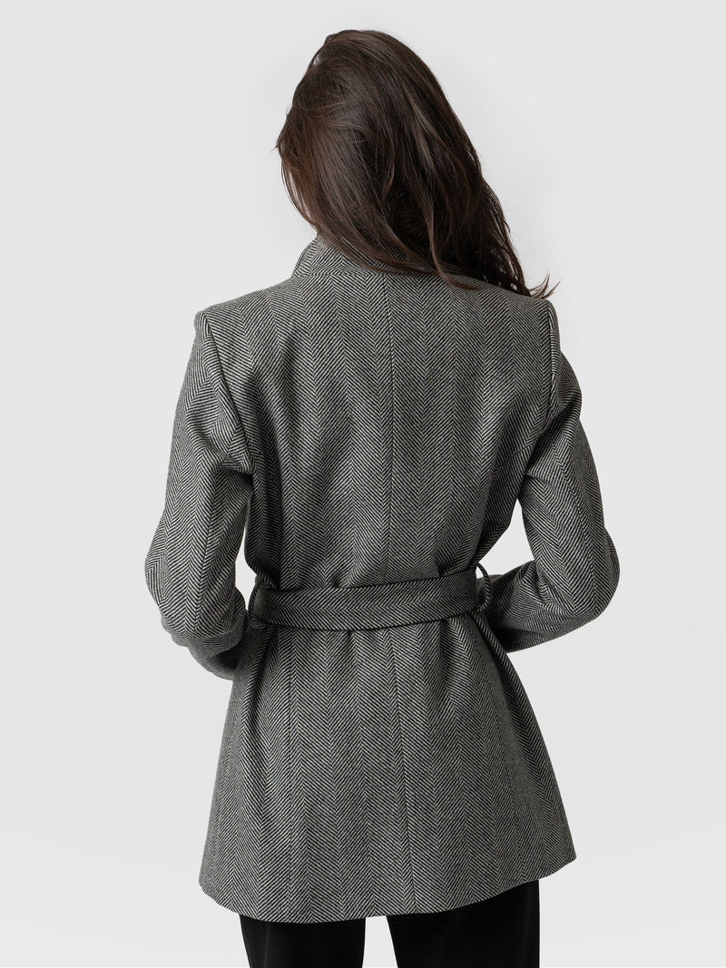 Sienna Wrap Coat Chevron - Women's Wool Coats | Saint + Sofia® EU