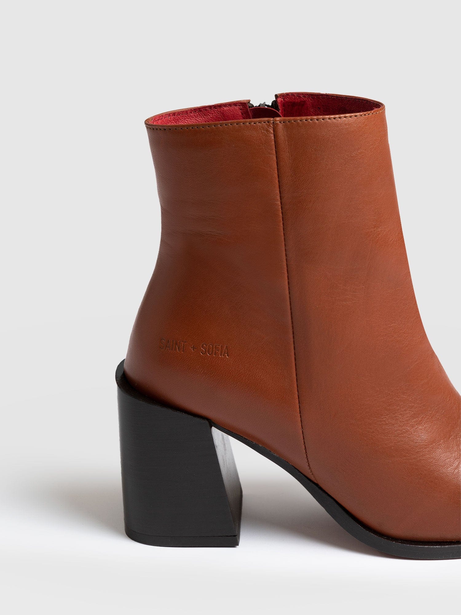 Acne studios saul clearance leather ankle boots