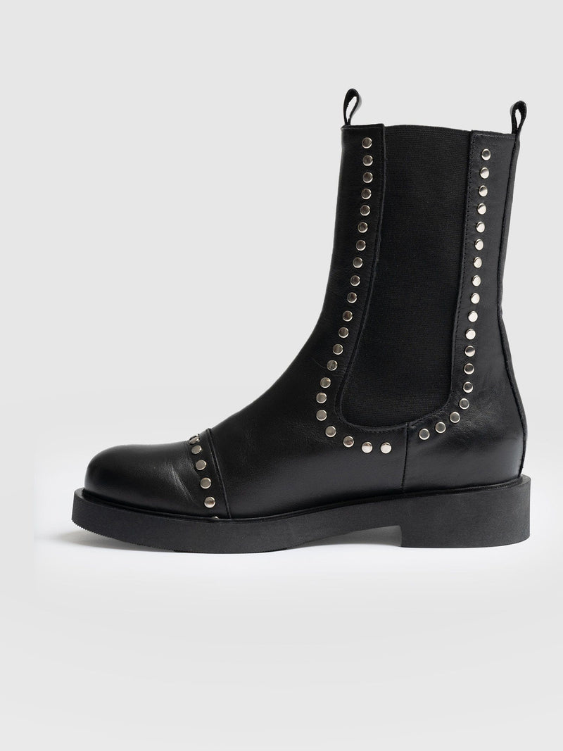 Studded Chelsea Boot Black - Women's Leather Boots | Saint + Sofia® EU