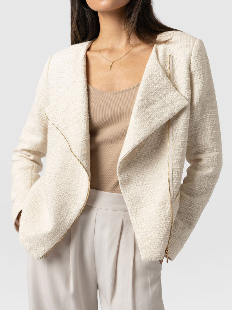 Sutton Asymmetric Jacket Cream Bouclé - Women's Jackets | Saint + Sofia® EU